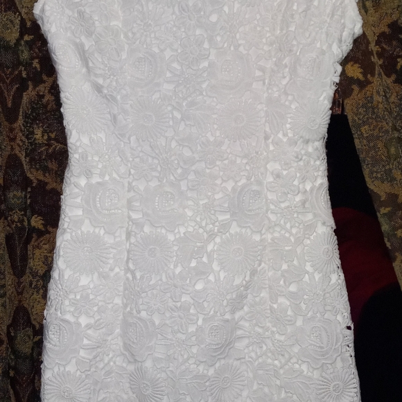 Lulu's white lace open back dress. - Picture 14 of 16